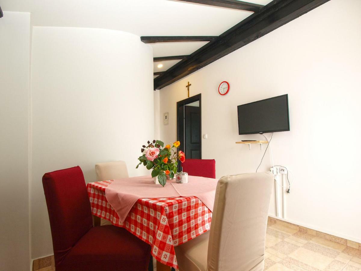 Apartments Dragica 1251 Fažana Екстериор снимка