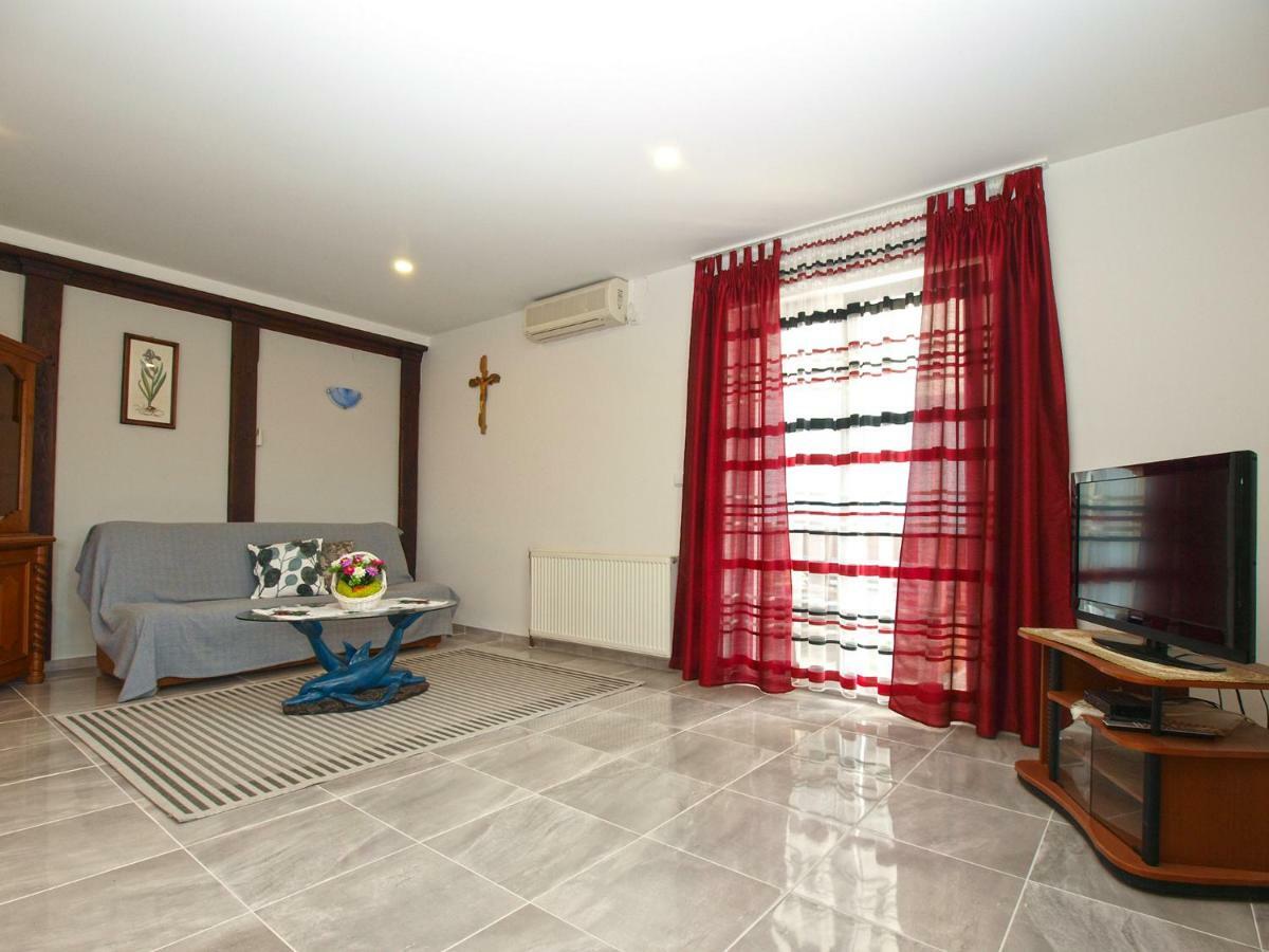 Apartments Dragica 1251 Fažana Екстериор снимка